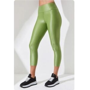 NWT Noli Yoga Womens Liquid 7/8 Active Shiny New Leggings Ivy Green Size L New